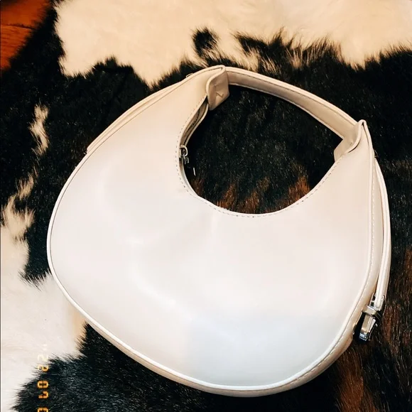Half Moon Shoulder Bag White - Picture 3 of 3